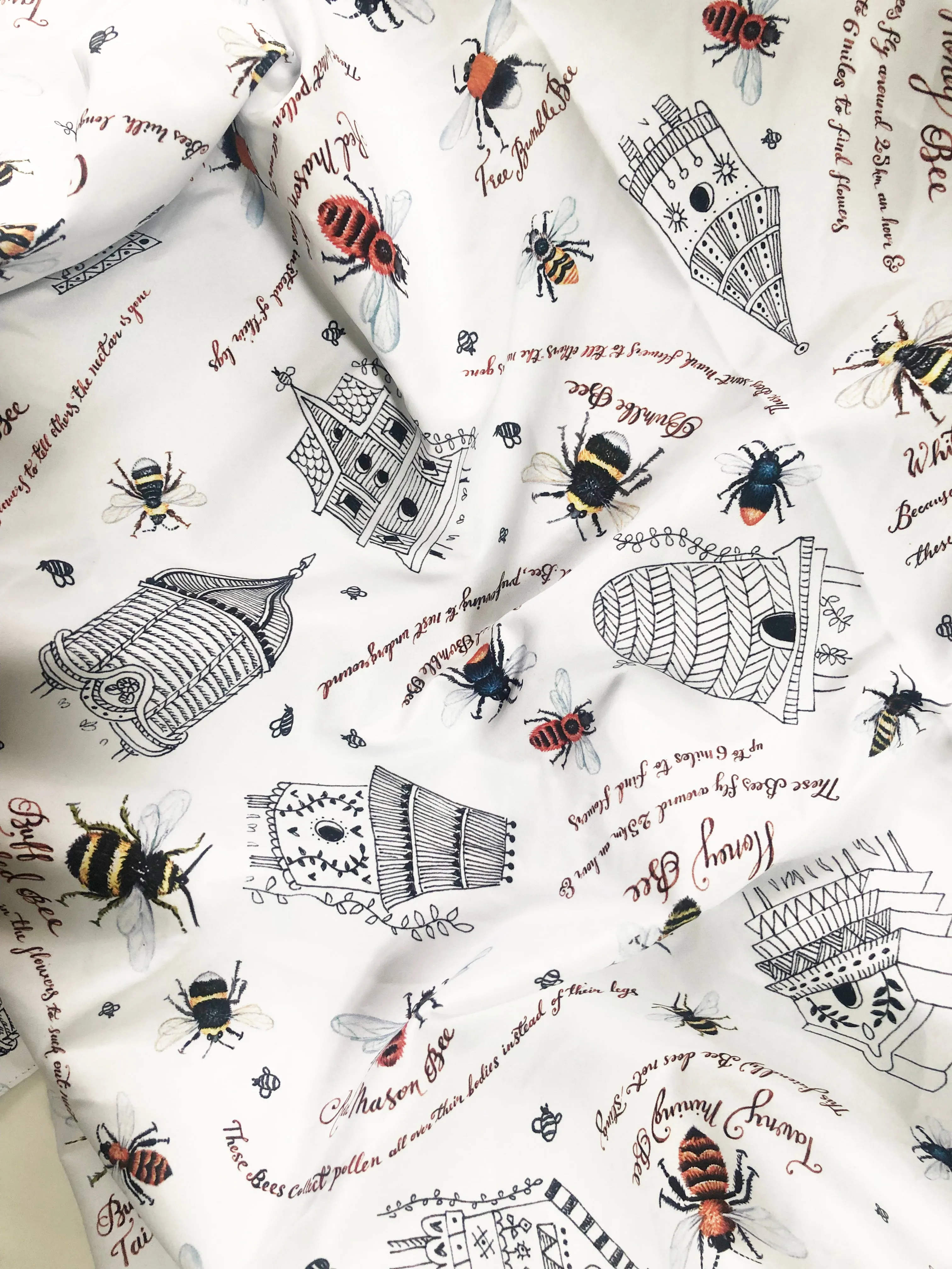 Bees XL PACMAT Picnic Blanket